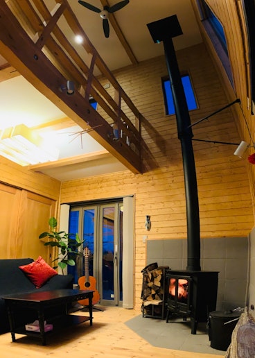 薪ストーブのあるBESSの家