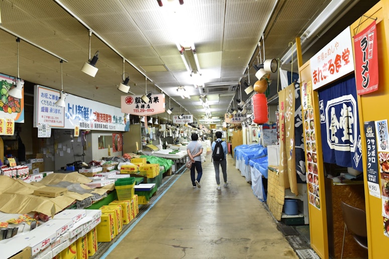 市場は札幌からも常連客が来ます