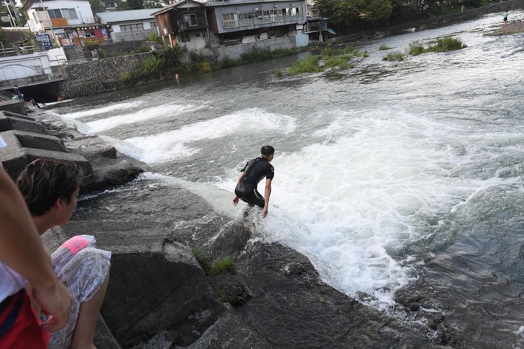 さあ、一緒に飛び込もう