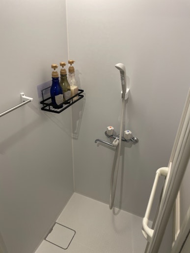 シャワールーム(男性用2室+女性用2室)