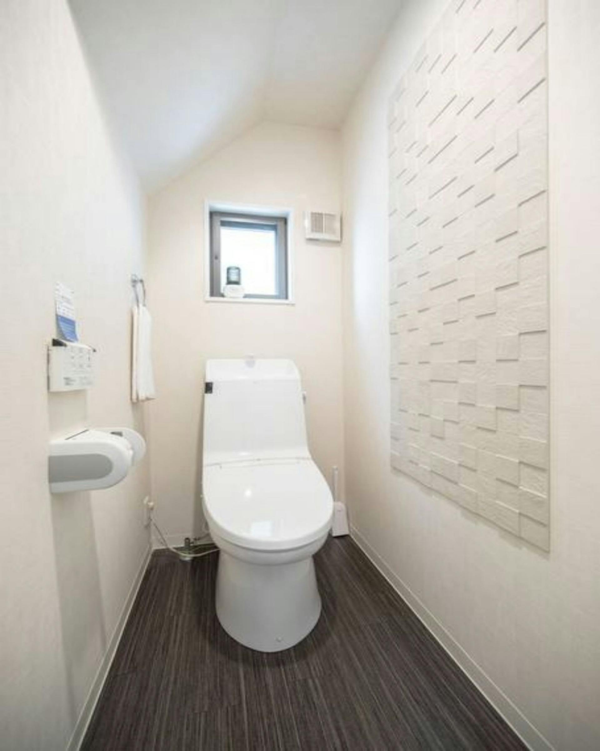 温水シャワー付きトイレ