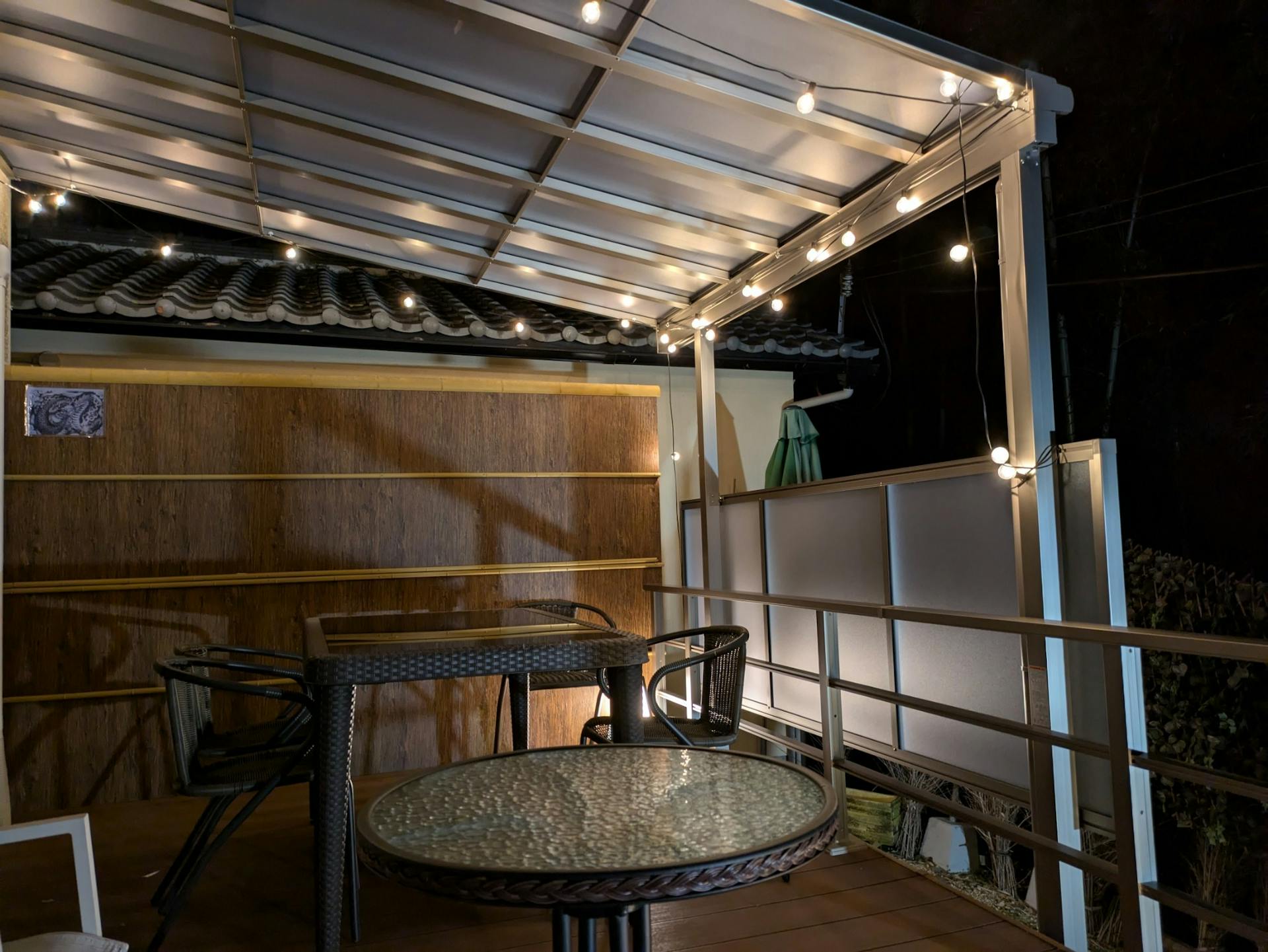 夜も照明がありますのでBBQ可能です。