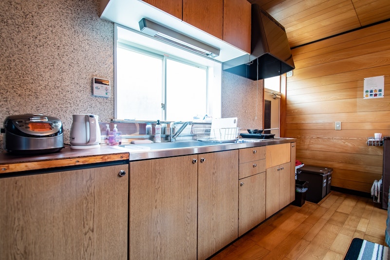 Spacious kitchen This photo is a sample image. (Be