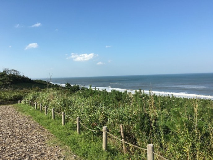 Fresh air with the sound of waves