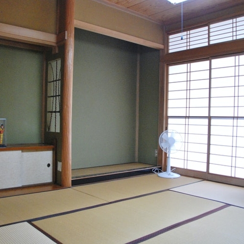 《2Fオクザシキ Okuzasiki Room》