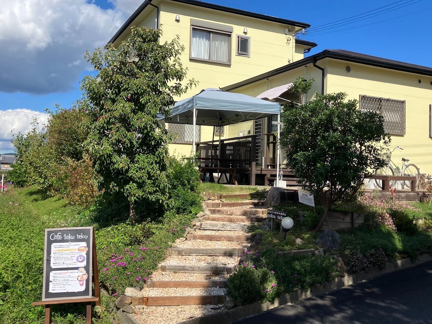 南西側　カフェテラス