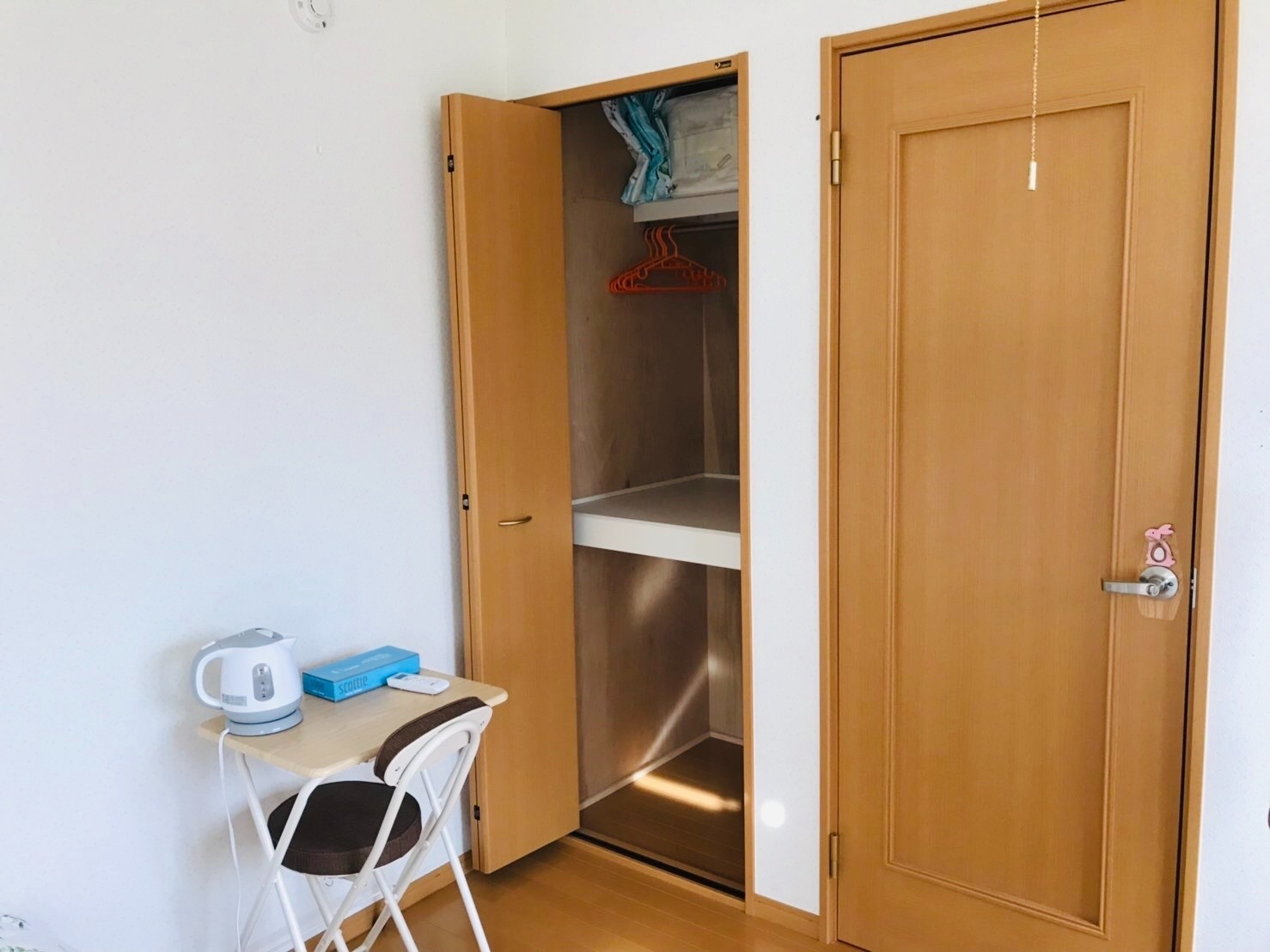 部屋　クローゼット