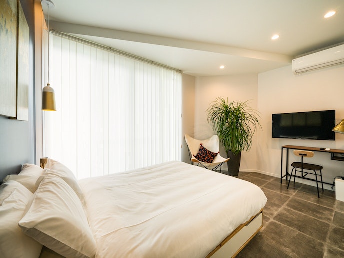 BED ROOM 2 (Double bed×1)