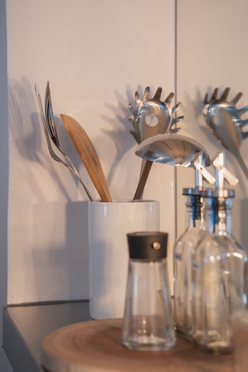KITCHEN ITEM