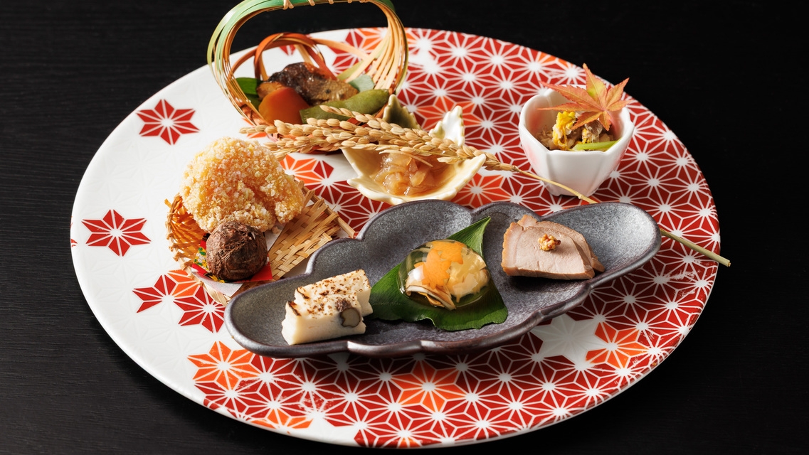 【基本プラン】四季折々の和の仕業を楽しむ季節の花会席