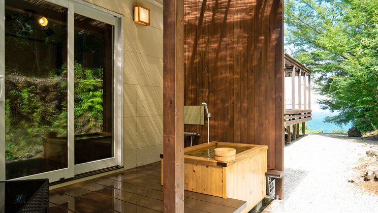 2021年1F天然ヒノキの露天風呂付き客室のテラスとお風呂がリニューアル！