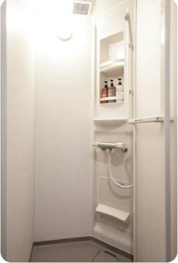 Shower room (1F)