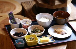 【朝食付き】魚沼産コシヒカリの和洋バイキング♪新潟駅より徒歩6分!
