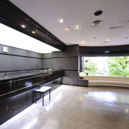 【フロントロビー】