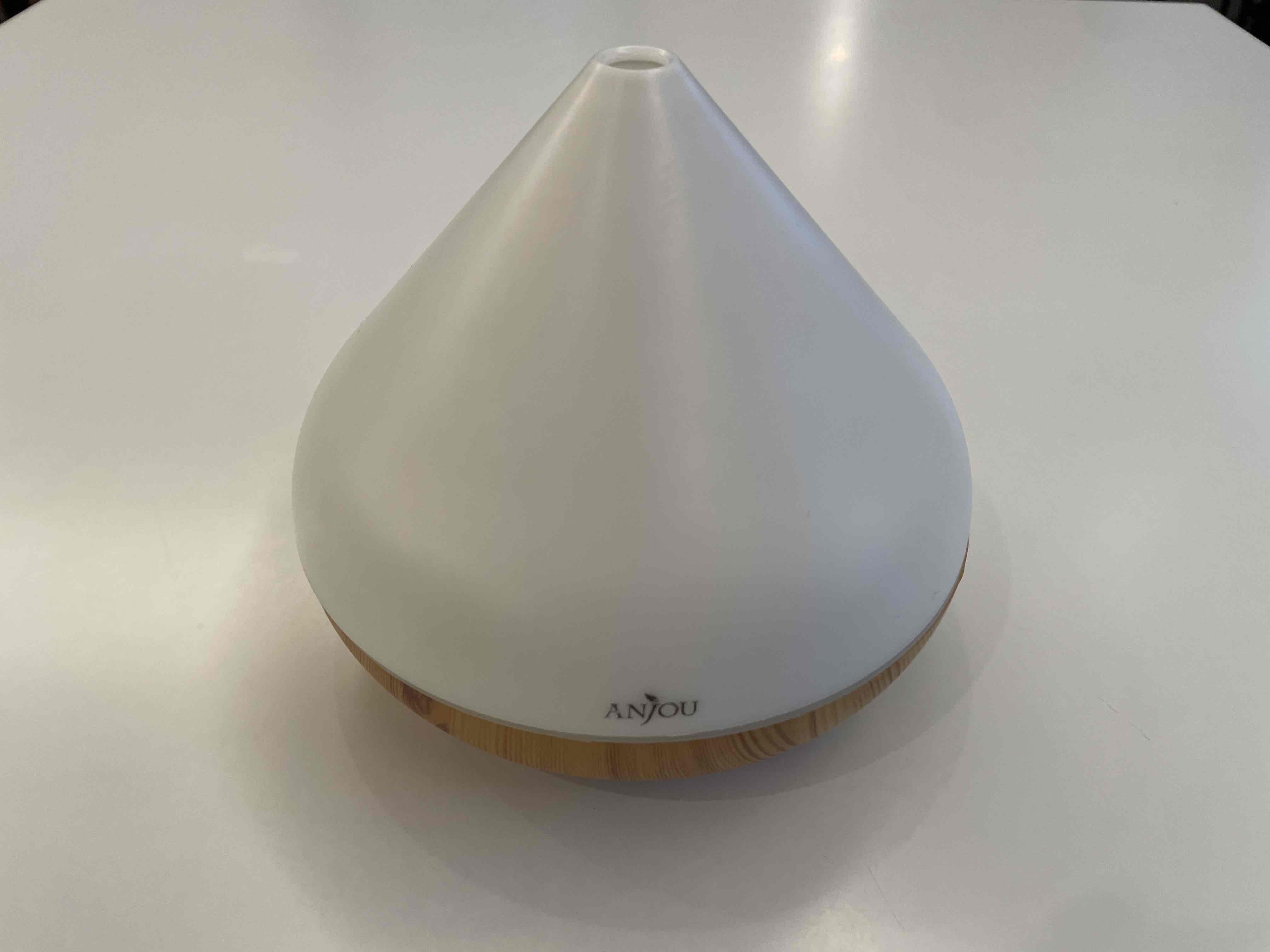 加湿器にて快適なホテル空間を。