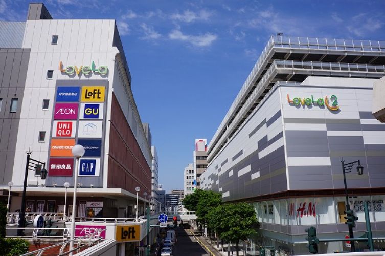 万代シティまで徒歩２分の好立地。