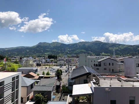 502号室　ベランダからの眺め♪箱根連山