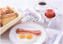 【プライベートタイム】ルームサービスとともに優雅な朝を（朝食付き）