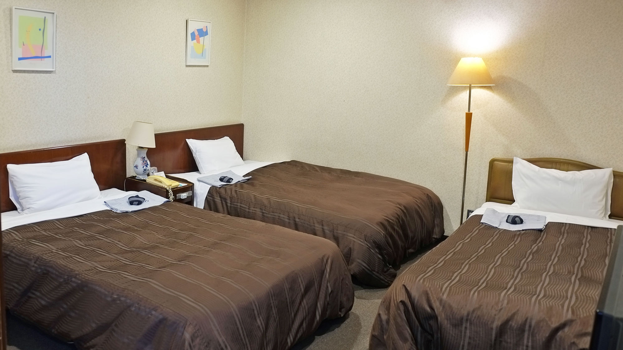 トリプルルーム