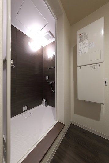 シャワールーム Shower room