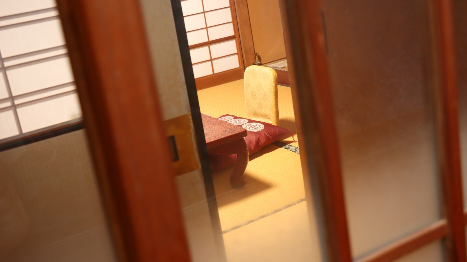 【館内】レトロな雰囲気を感じる空間です