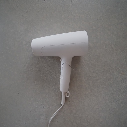 ドライヤー / Hairdryer