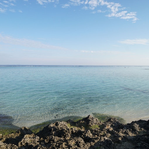 赤墓ビーチ 車で10分 /  Akabaka beach 10min by car