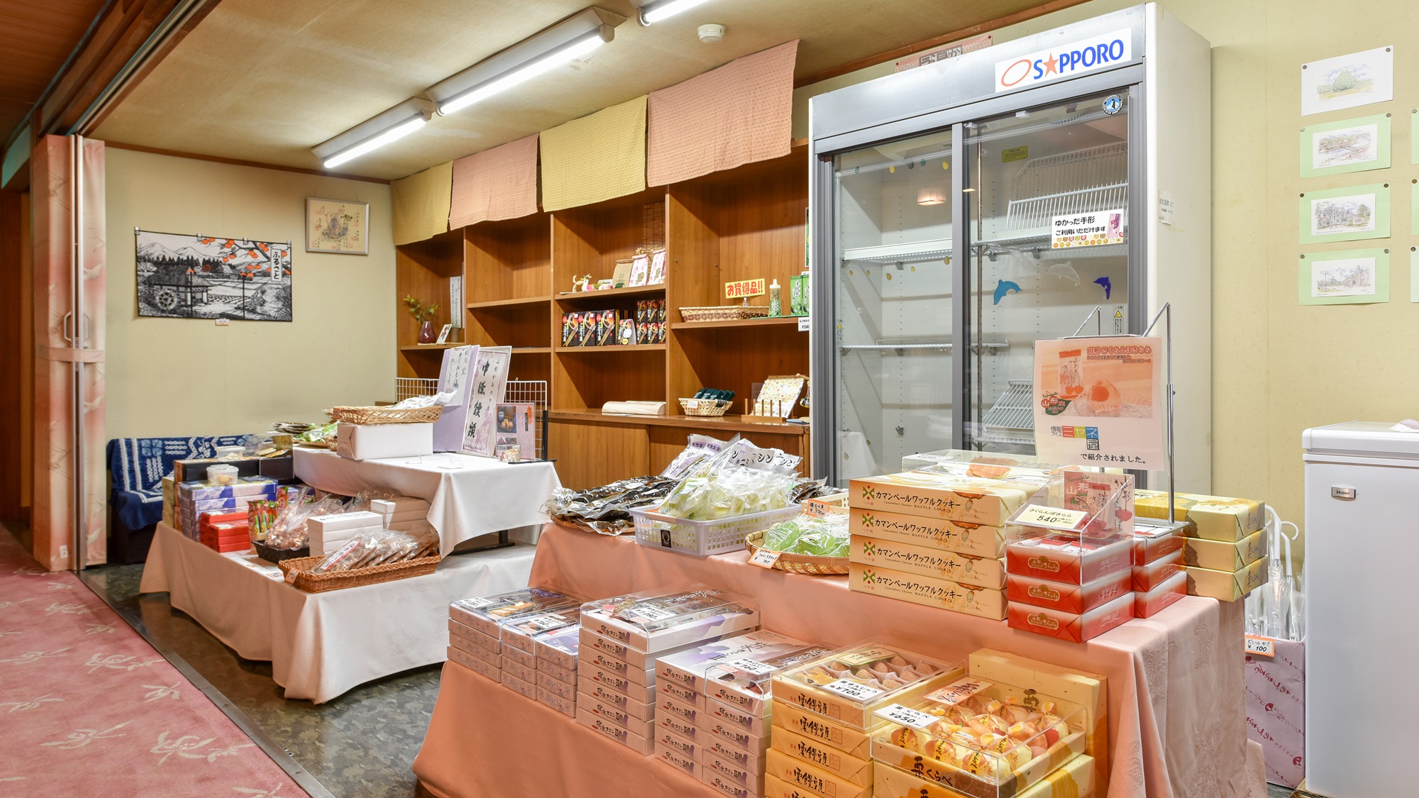 *【館内一例】売店／美味しい食事や温泉を愉しんだ後は館内をゆっくりご利用ください。