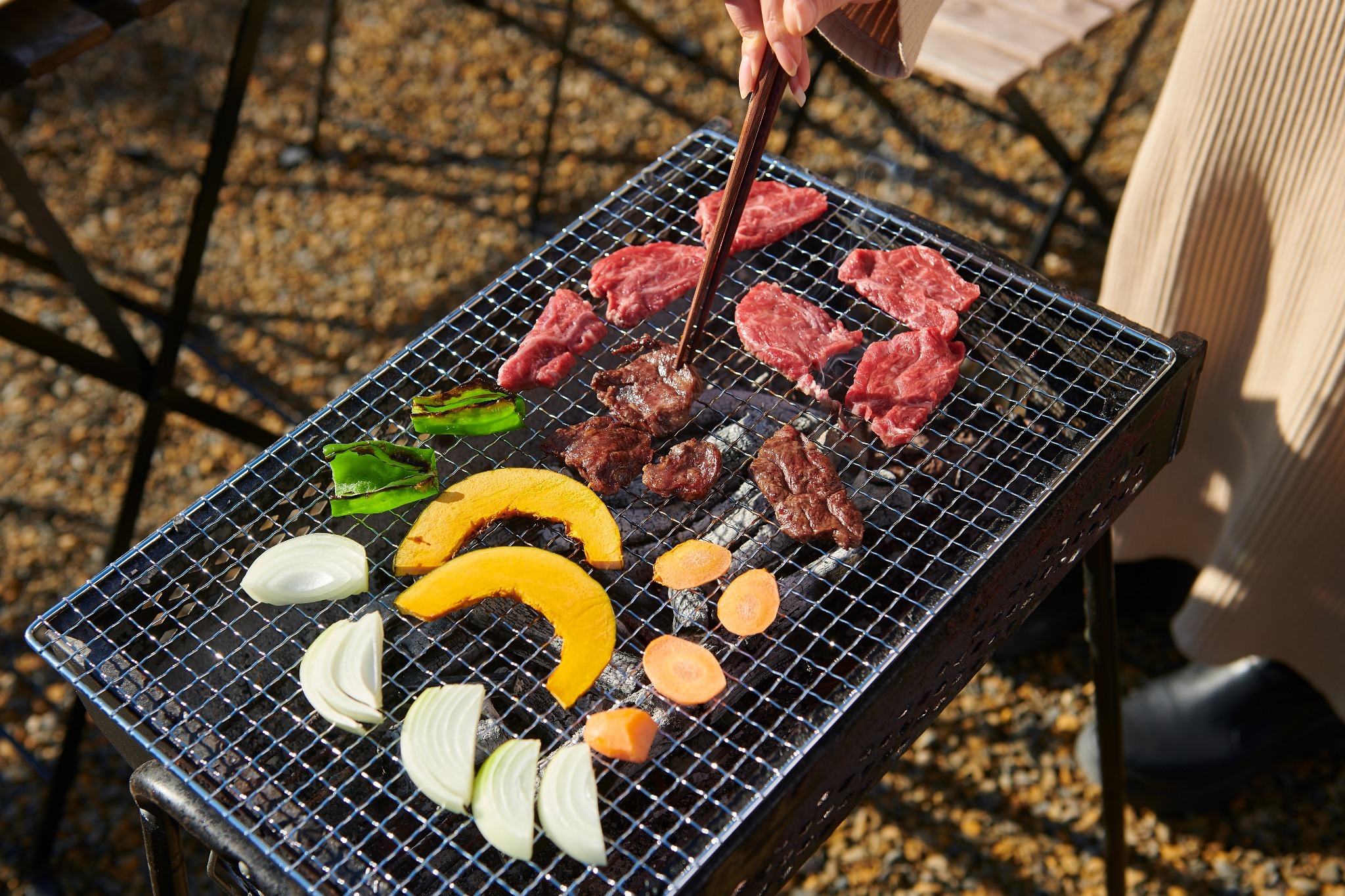 You can enjoy barbecuing in front of the house....