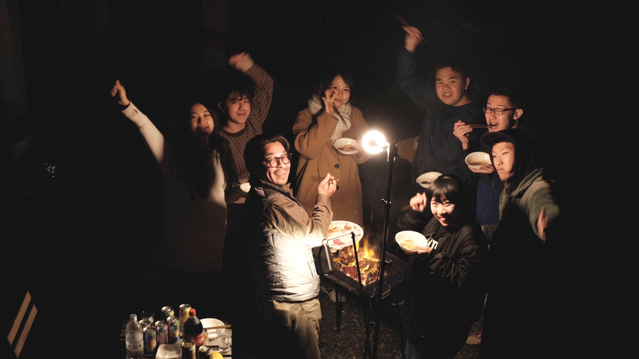 You can enjoy barbecuing in front of the house....