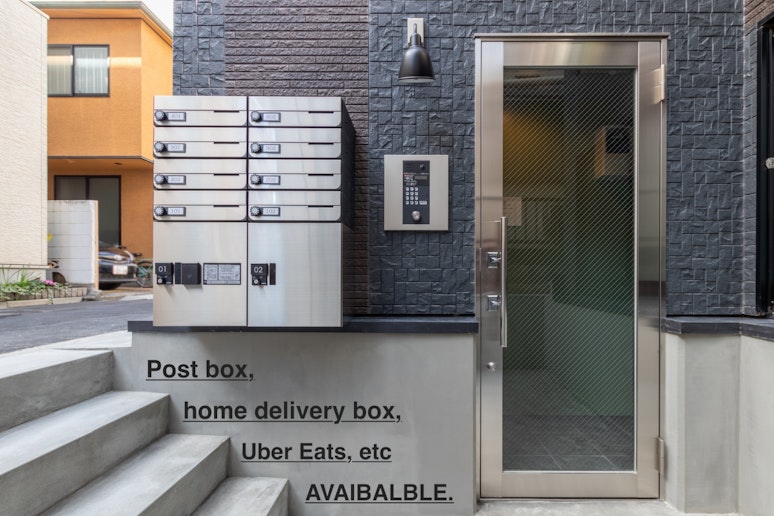 郵便ポスト、宅配ボックスがご利用可能です。Uber Eatsなどの宅配もご利用頂けます。Post b