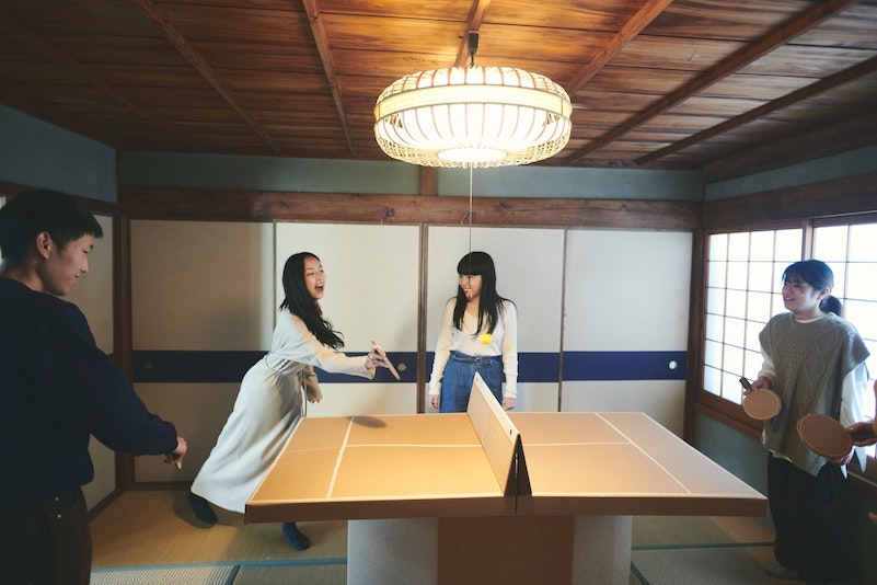 卓球台があります。皆様でお楽しみください。