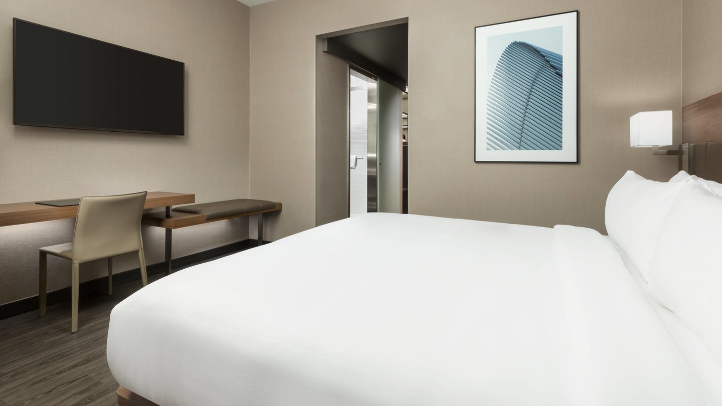 キングベッド1台　高層階