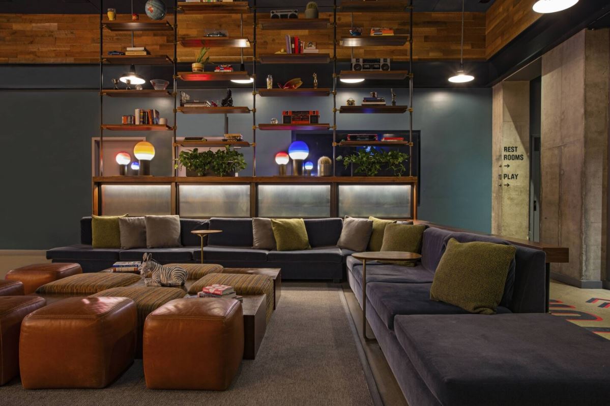 「Recreation」シーティングエリア