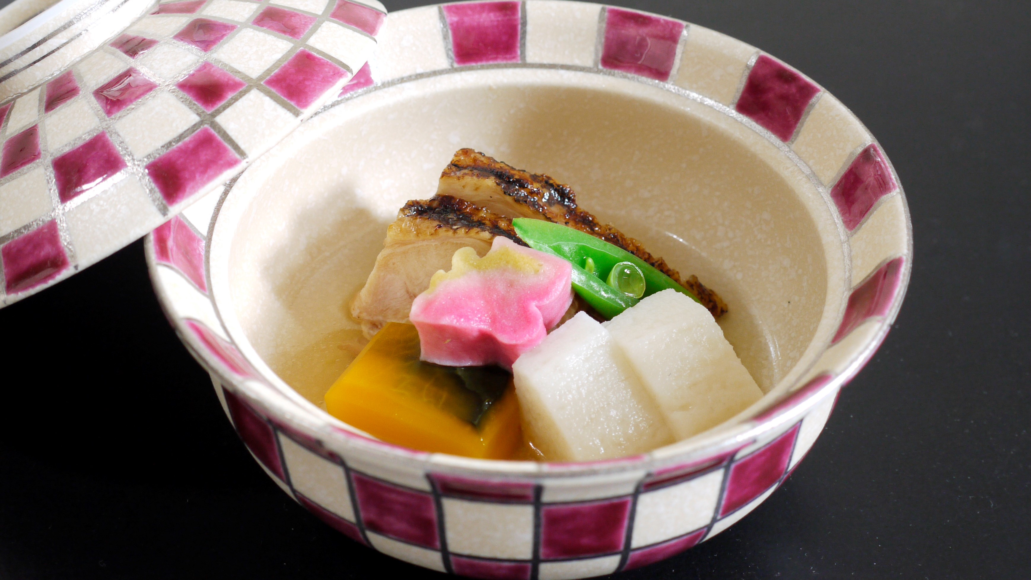 蓋物：長州鶏と季節野菜～四季旬彩会席～6月～
