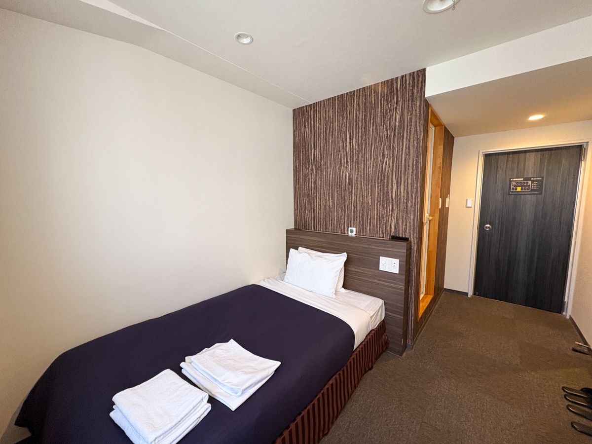 シングルルームシャワー付