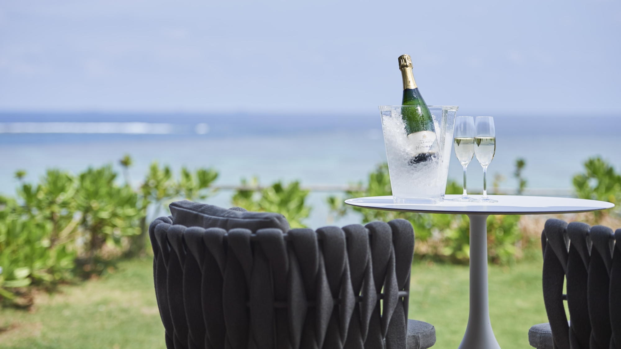 【アニバーサリー】シャンパンとケーキで彩る　大切な記念日　美食のリゾートで過ごすひととき