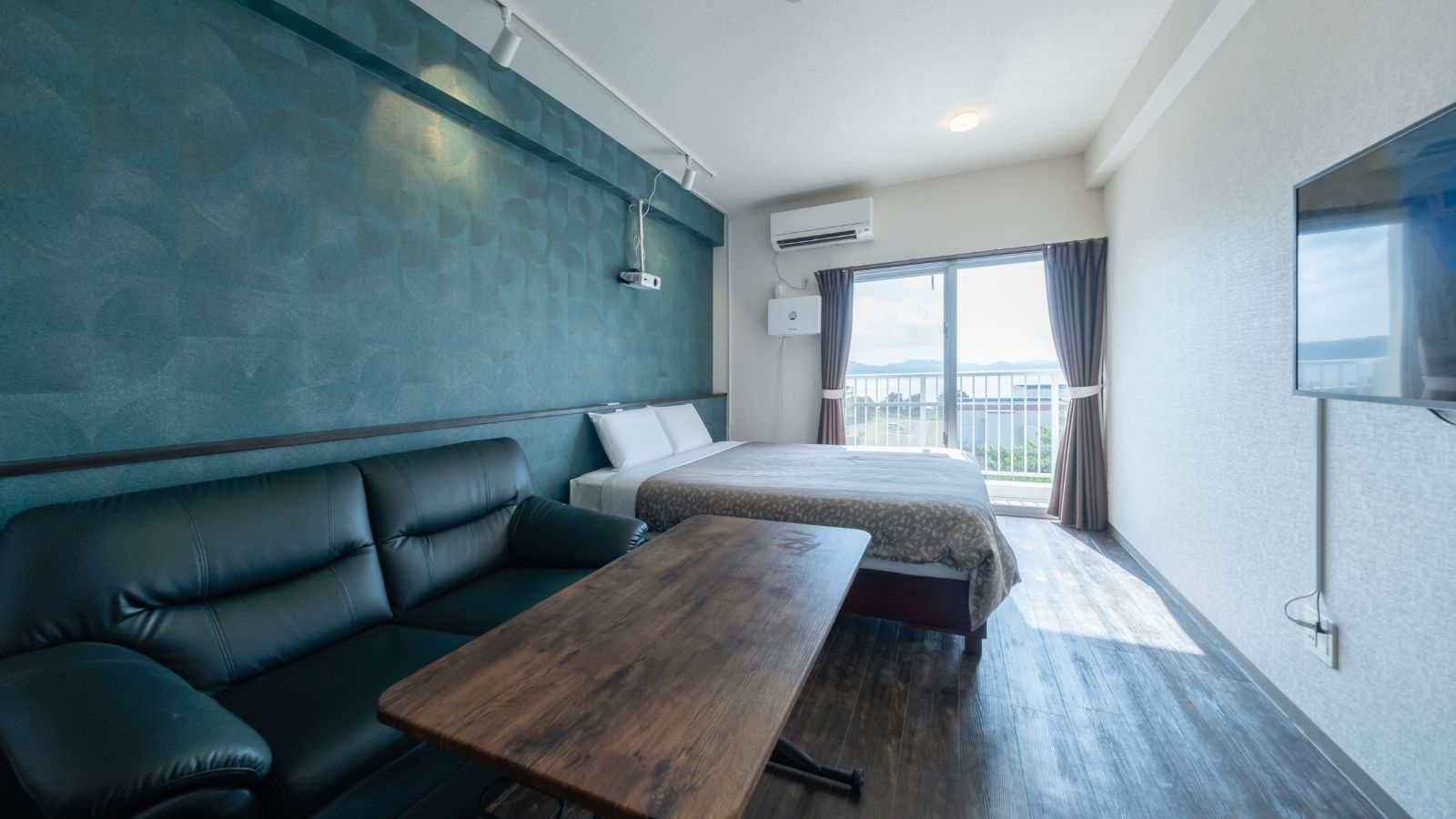 【ダブル/禁煙】WiFi・洗濯機・乾燥機完備（無料洗剤付き）