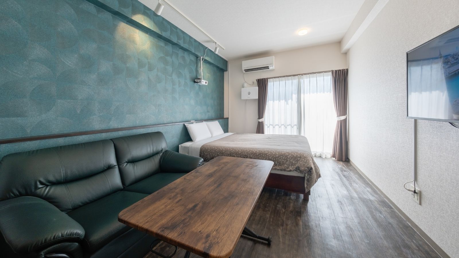 【ダブル/禁煙】WiFi・洗濯機・乾燥機完備（無料洗剤付き）