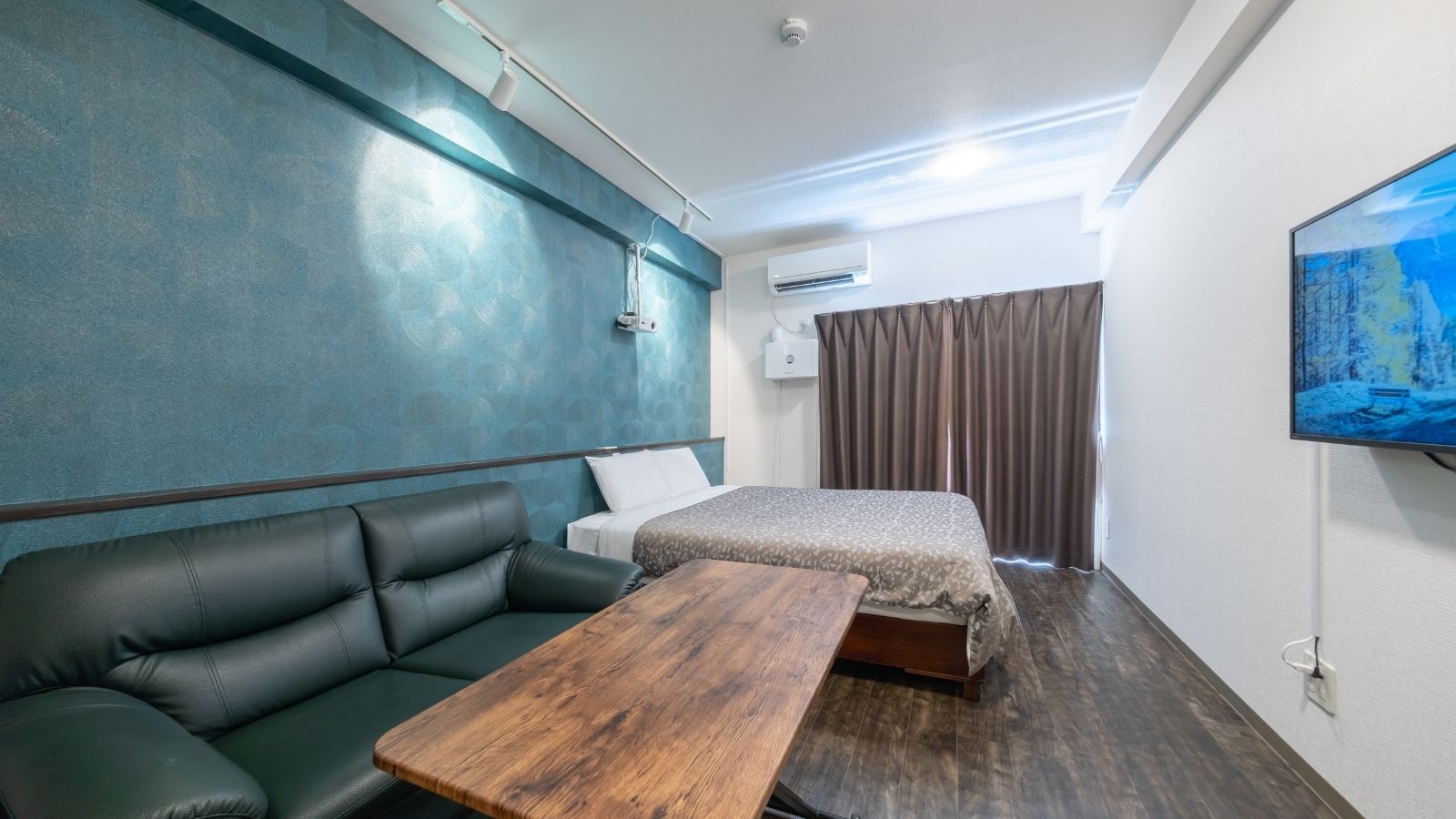 【ダブル/禁煙】WiFi・洗濯機・乾燥機完備（無料洗剤付き）