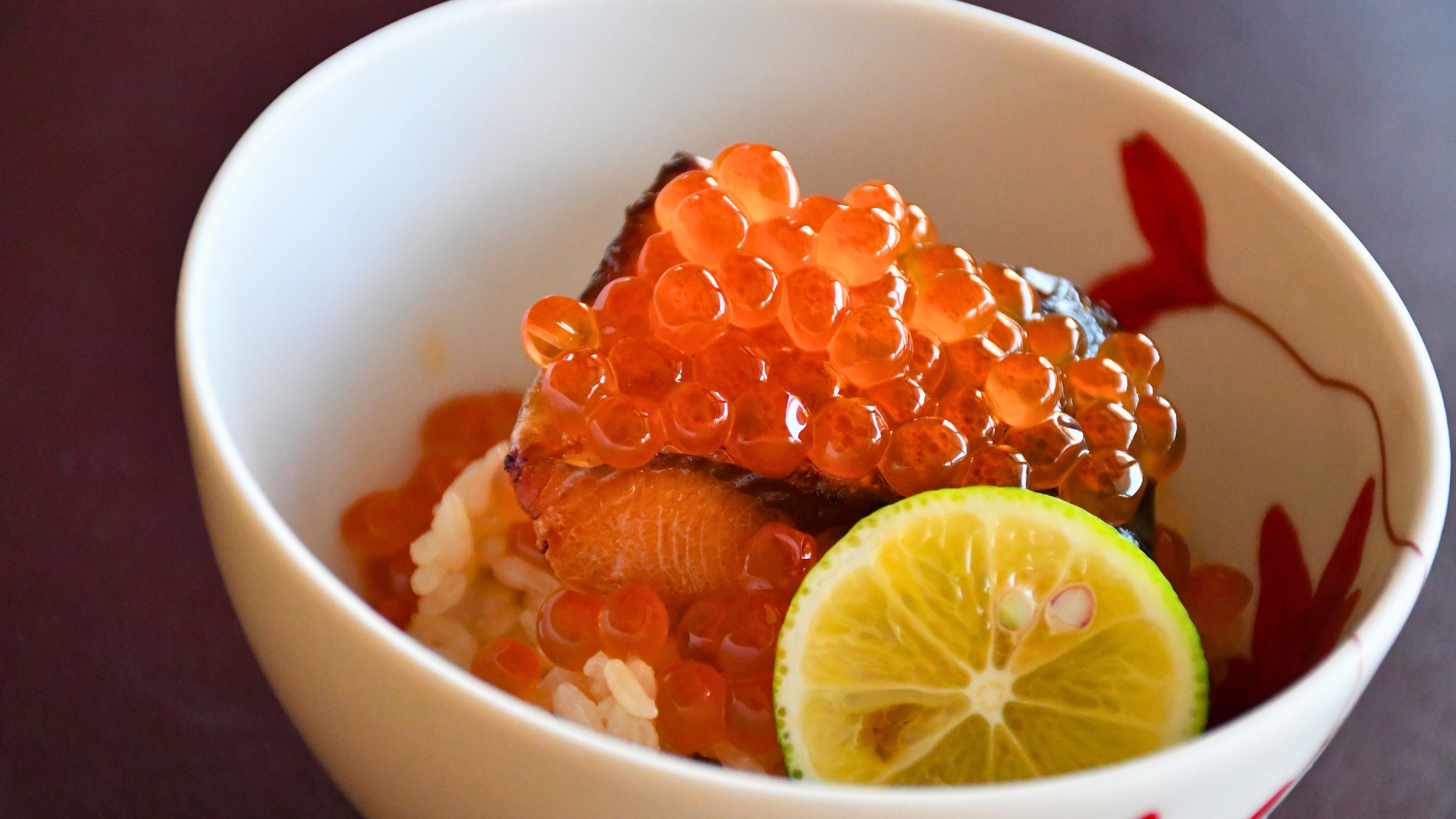今が旬の秋鮭の煮汁で炊いたご飯に絶品の鮭とイクラを堪能！