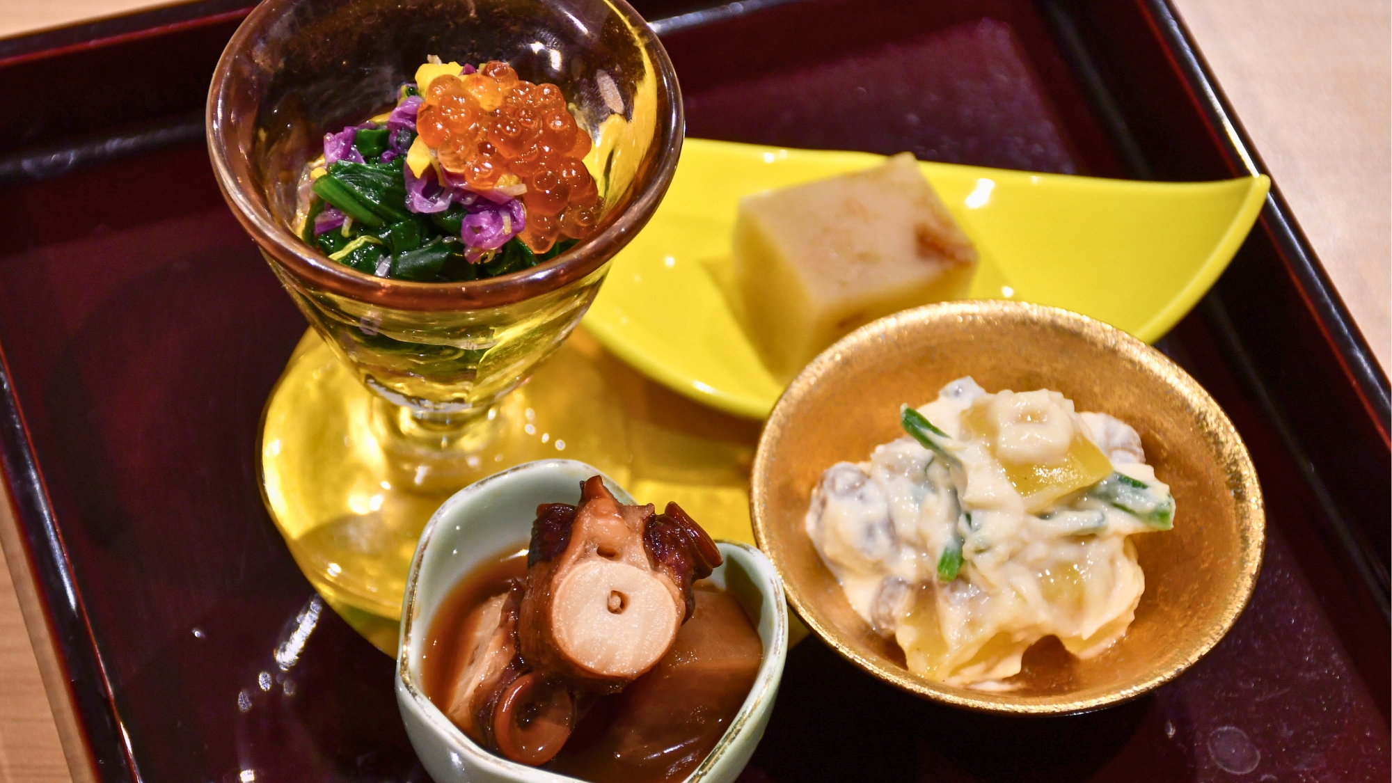 【冬の前菜一例】季節を味わう創作和食会席。前菜も一つ一つ食材や彩りにこだわりました。