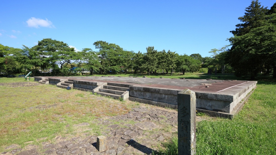 【多賀城跡】かつて陸奥国府と鎮守府が置かれた地。平城宮跡、太宰府跡とともに日本三史跡とされています。