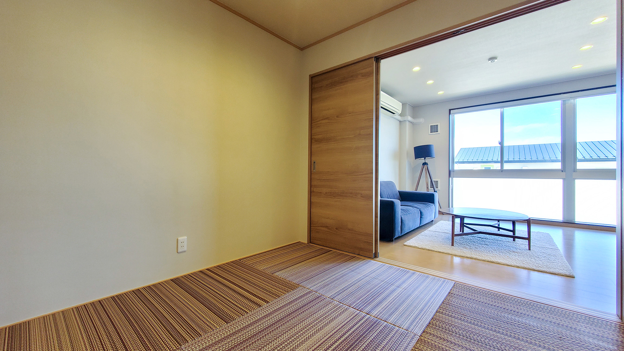 #Stay&Room_207コンドミニアムマイクロタイプ_寝室_ユニットバスルーム (4)