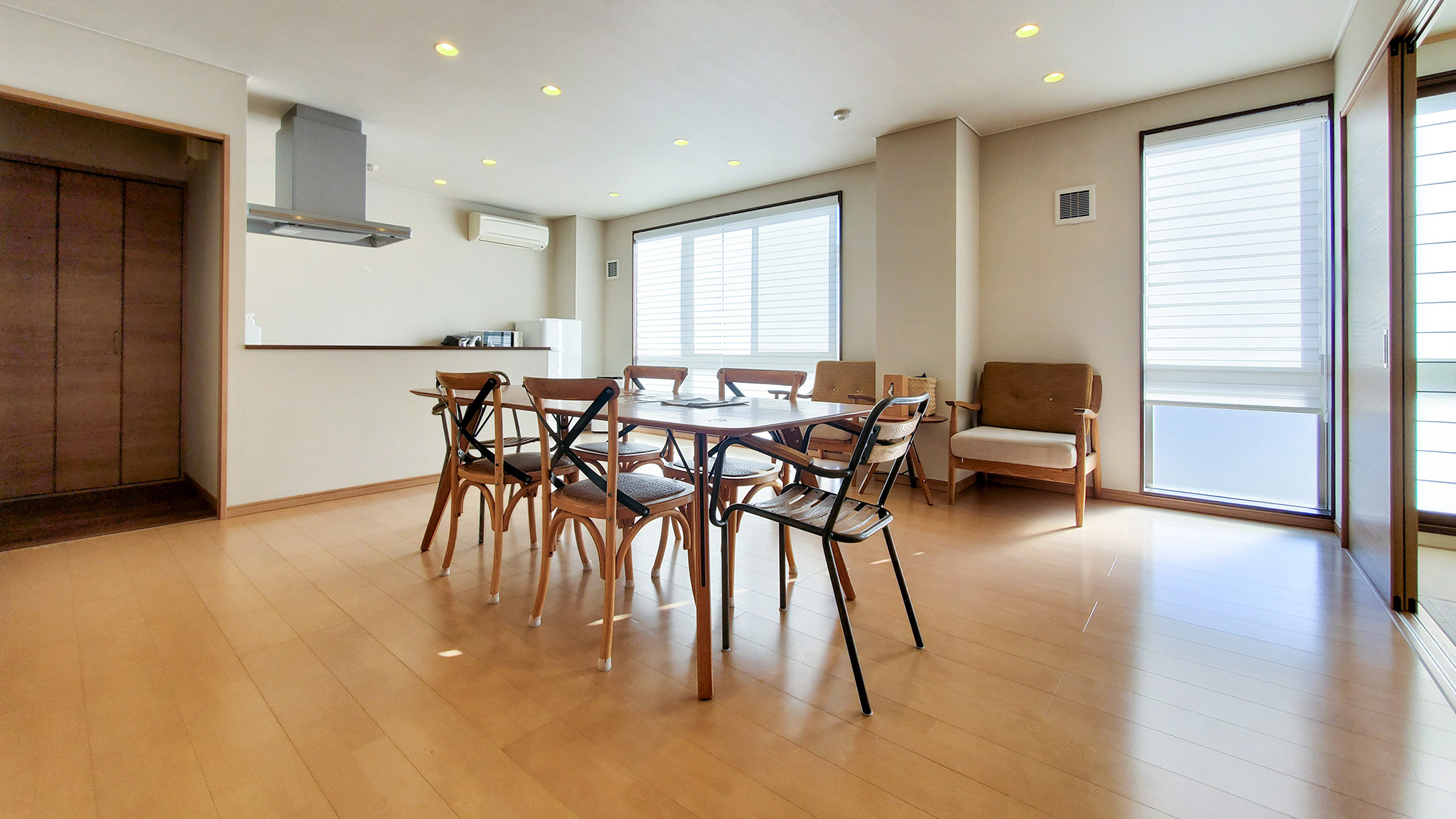 #Stay&Room_210コンドミニアム ファミリータイプ_リビング (2)