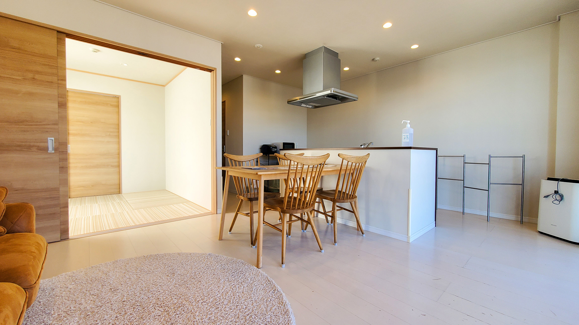 #Stay&Room_208コンドミニアムマイクロタイプ_リビング_B・T別