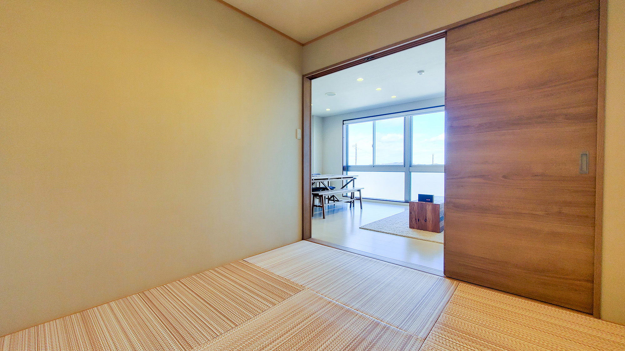 #Stay&Room_206コンドミニアムマイクロタイプ_寝室_ユニットバスルーム