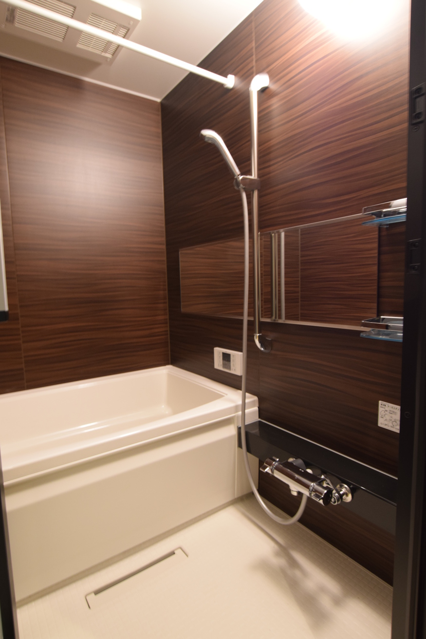 浴槽付きバスルームで長期滞在も安心♪