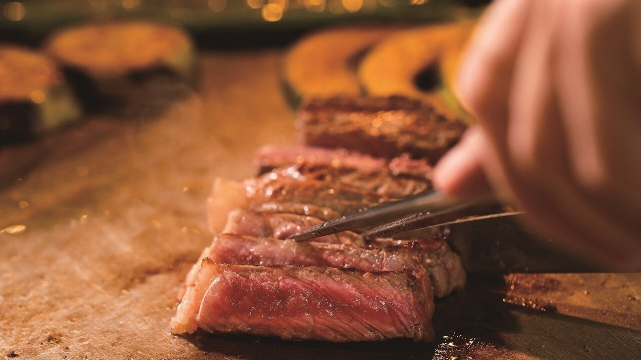 【夕食付】牛ロースステーキと和洋のディナービュッフェ