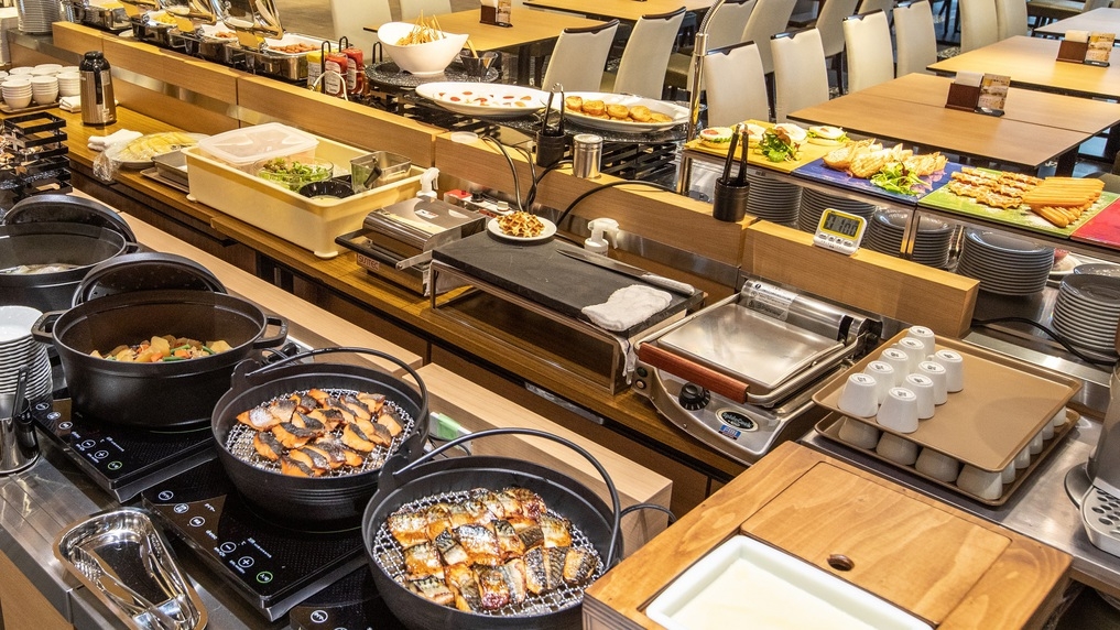 【夕食付き】和牛ステーキ食べ放題！大人気の40種類以上の和洋ビュッフェ！